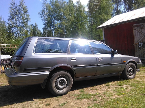 Camry Farmari 2.0 GLi Autom. -89