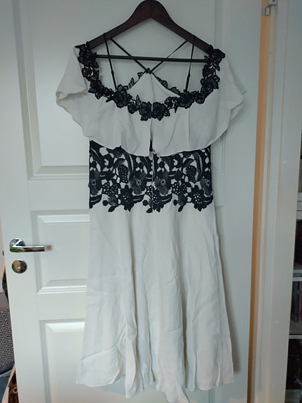 Karen Millen mekko