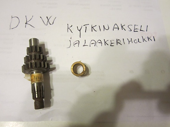 dkw kytkinakseli ja laakeri holkki