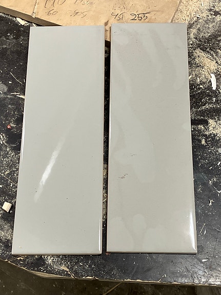 Harmaa laatta / kaakeli 10x30cm