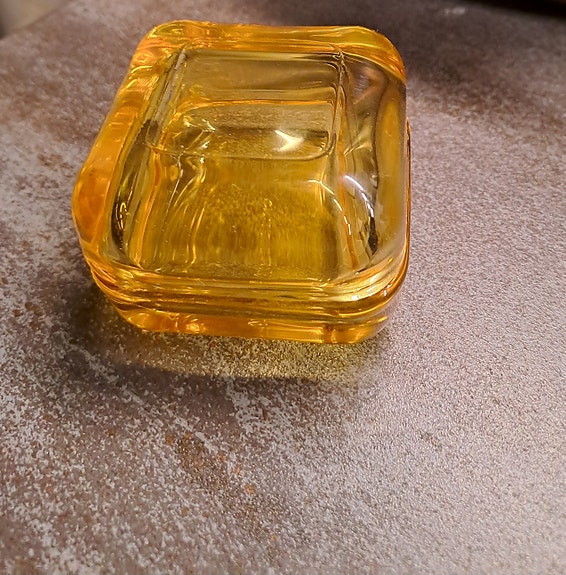 Iittala vitriini keltainen