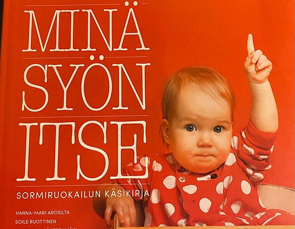 Minä syön itse -sormiruokailukirja