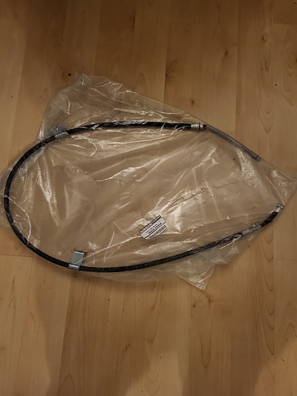 Nissan Terrano II Käsijarruvaijeri oikea