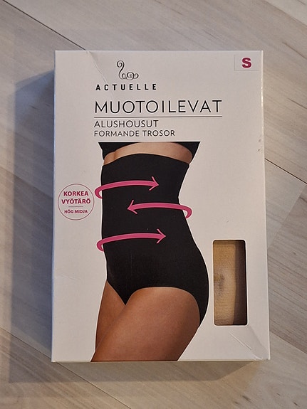 Uudet Actuelle muotoilevat alushousut