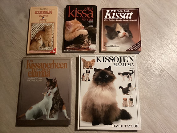 Kissa kirjoja