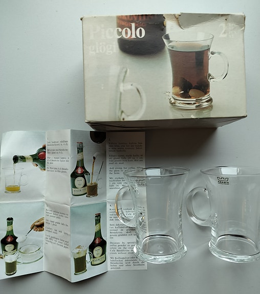 Arabia, 2 kpl Piccolo glögilasia/cafe Benedictine
