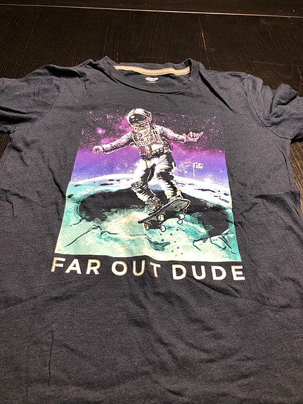 10-12v -koko Old Navy Far Out Dude t-paita uudenveroinen siisti ehjä laatu