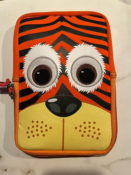 Suojakotelo tabletille tai muulle