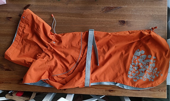 Hurtta Monsoon sadetakki tyrni 55