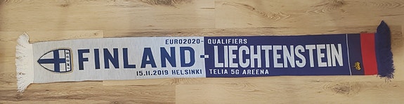 HUUHKAJAT SUOMI-LIECHTENSTEIN -matsihuivi
