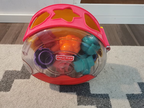 Fisher Price lelu palikoilla