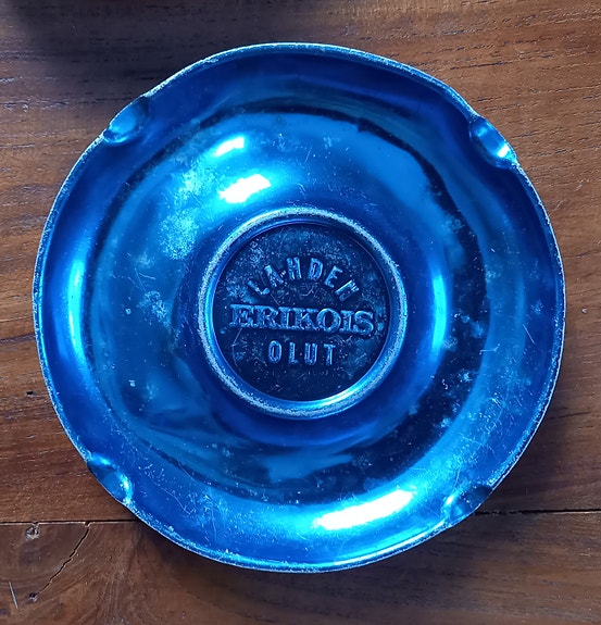 Vintage tuhkakupit 2 kpl; Silja Line ja Lahden Erikoisolut