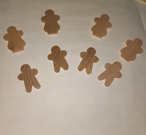 Puinen ukko 4kpl tai puinen akka 6 kpl