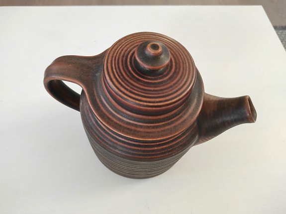 Arabian kannu,ruskea