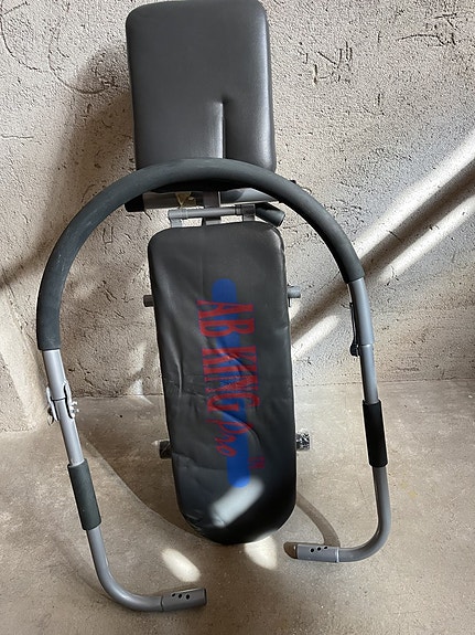 AB King Pro kuntoutuslaite