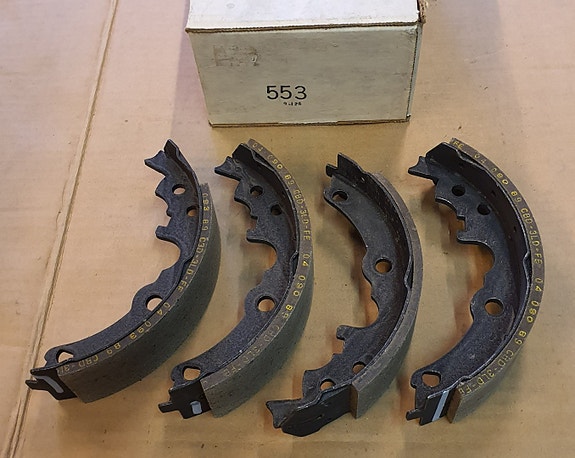 Jarrukengät sopii. esim Chevrolet Beretta 91-96