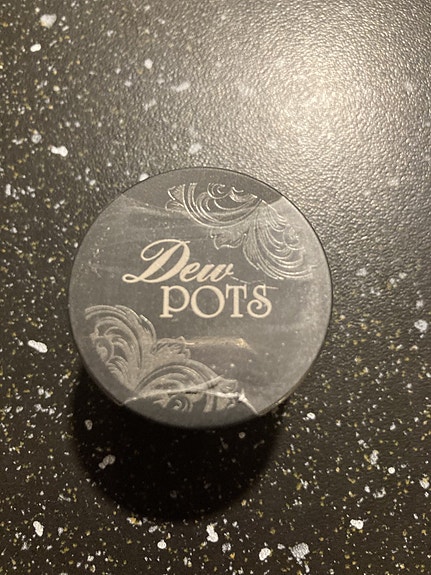 Uusi MeMeMe Dew Pots luomiväri