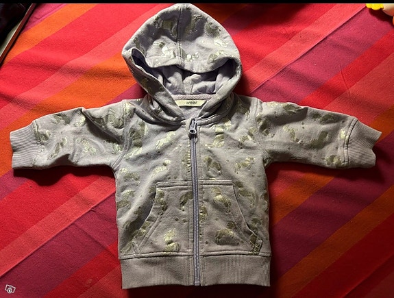 Product image 1 of 2