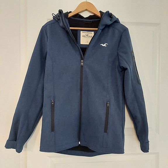 Hollister softshell takki Kuin Uusi koko S ( 150cm)