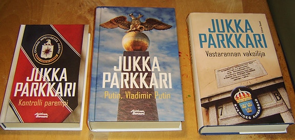 Jukka Parkkari - vakoojaromaaneja