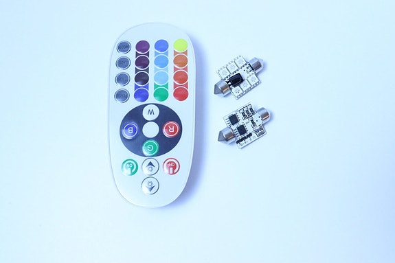 Product image 1 of 2