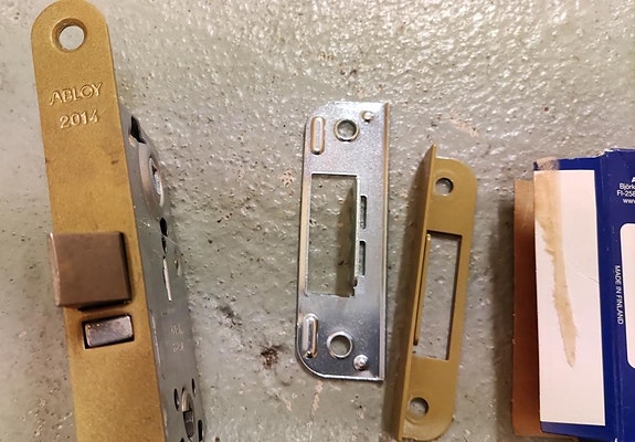 Abloy välioven lukkorunko 2014