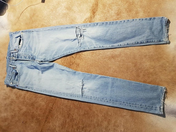 Product image 1 of 6