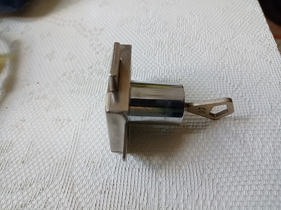 Product image 1 of 3