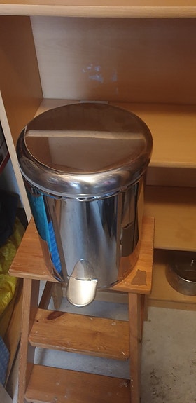 Metalli Roska astia