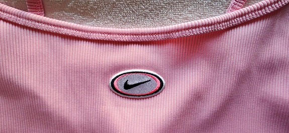 Nike -toppi, koko L, uusi