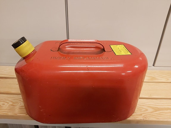 Polttoainesäiliö