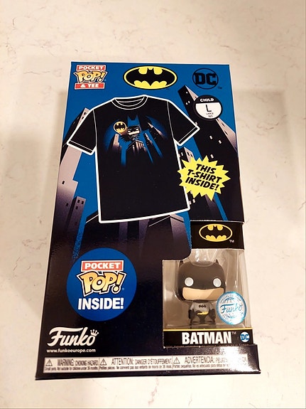 UUSI Pocket Pop Batman -figuuri + t-paita koko lasten L