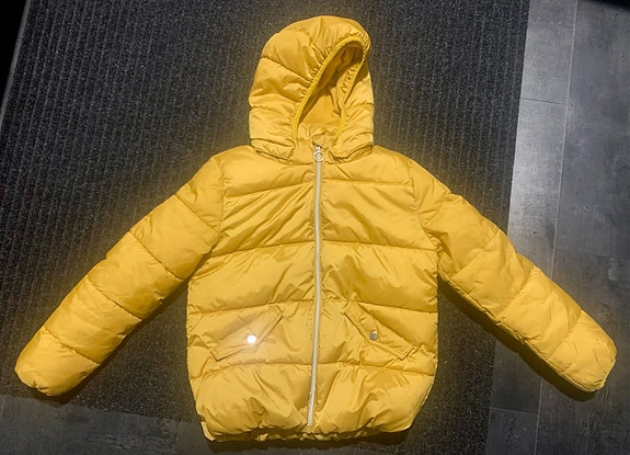 Tyttöjen/poikien talvitakki (140cm)