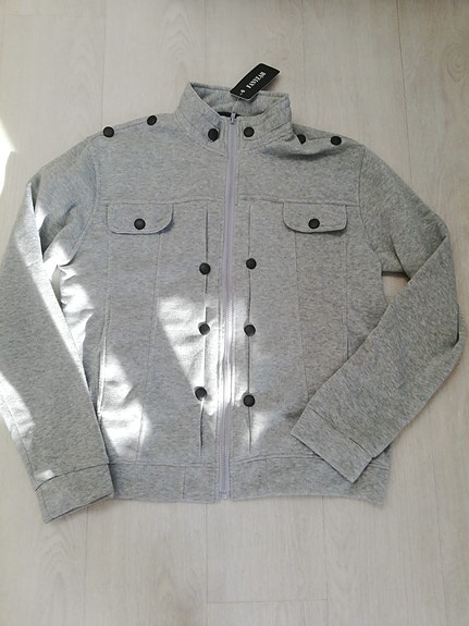 Product image 1 of 4