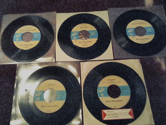 7 kpl Erkki Junkkarinen 7" Single
