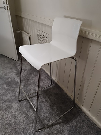 Baarituoli ikea