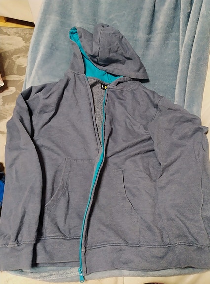 College huppari 170 cm