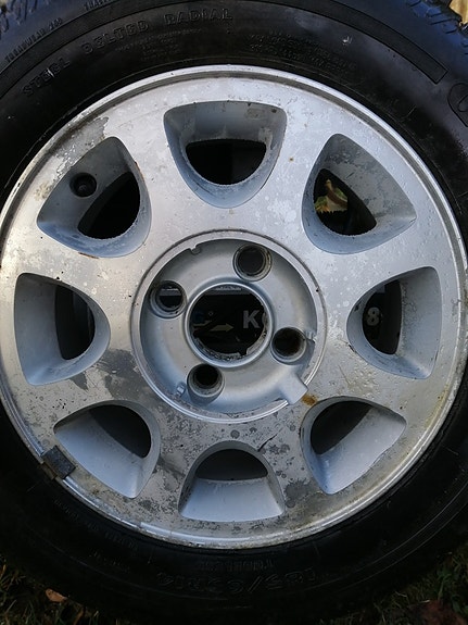 Rengas 185/65/14 jaolla 4x108