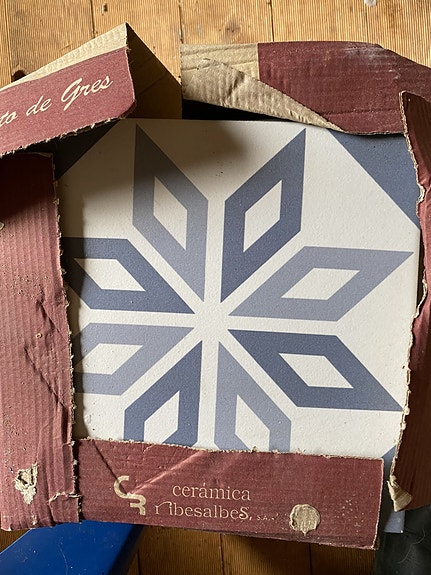 Product image 1 of 6
