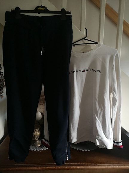Product image 1 of 6