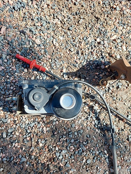 Ford Mondeo mk3 vakionopeudensäädin yksikkö