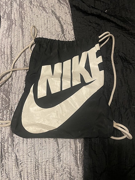 Nike treenikassi
