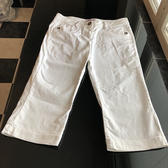 Valkoiset Capri Farkut