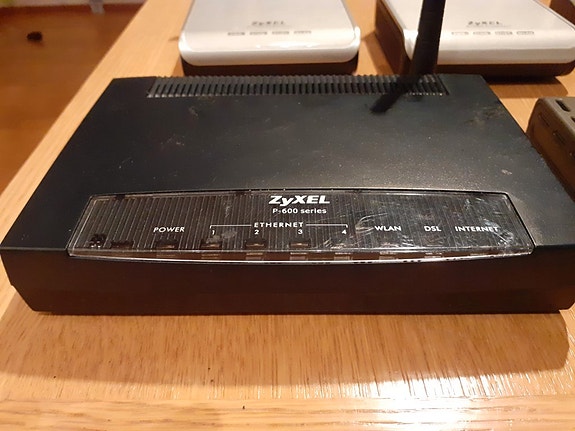 ZyXel P-600 serie reititin
