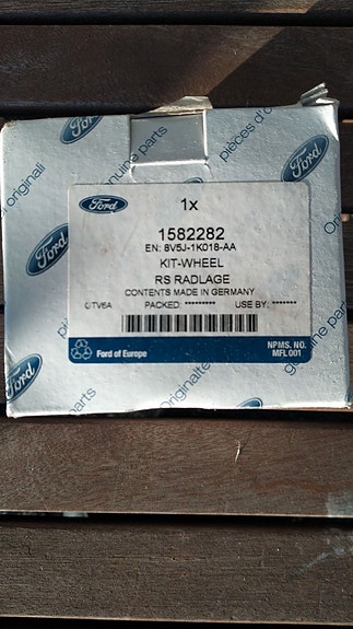 Ford Fiesta etupyörän laakeri