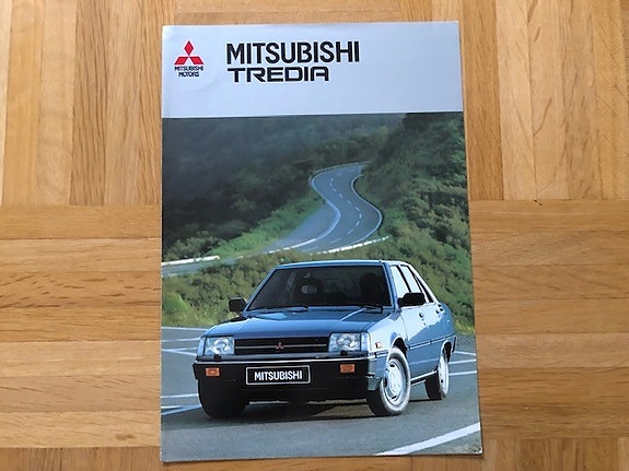 Esite Mitsubishi Tredia vuodelta 1986