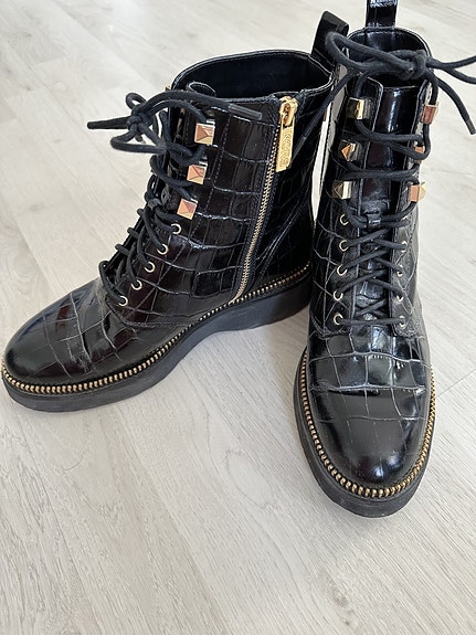 Michael Kors saappaat 37,5