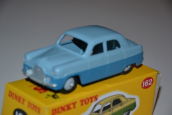 Pienoismalli Ford Zephyr -56 1/43 DINKY TOYS