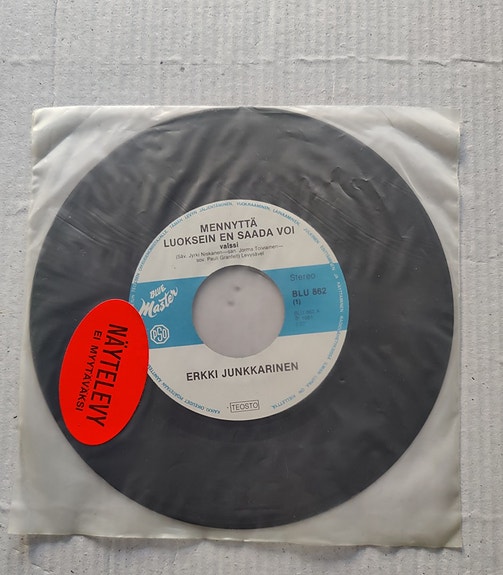 Vinyyli Erkki Junkkarinen/Mennyttä luoksein en saa