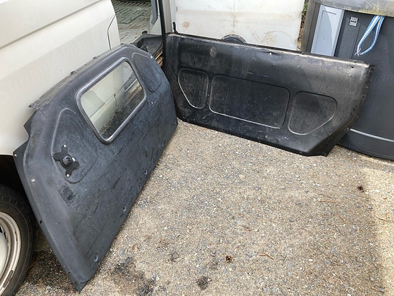 VW T-5 TRANSPORTER